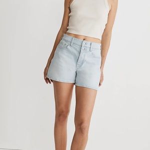 3 for 25! NWT Madewell The Momjean Short in Essen Wash: Yoke Edition size 25